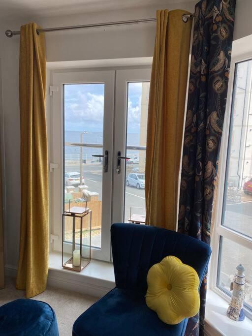 Luxury Modern 1Bed Sea View Apartment Рос-он-Си Экстерьер фото